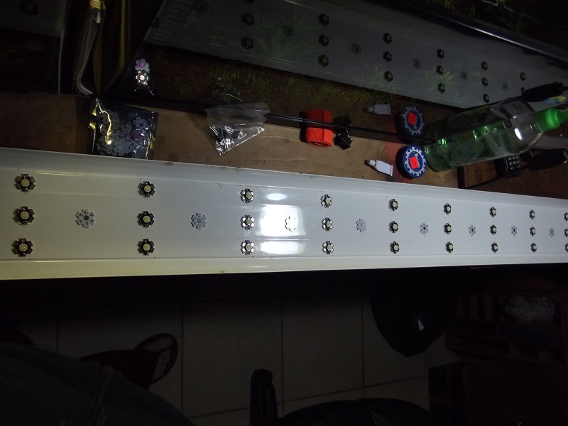Lampara Led Para Acuario Plantado Plants Shrimps En Total Cuenta Con 36 Leds De 3w